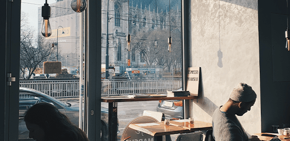 Blog-Reasons Why Your Cafe Isn't Successful-3 Branding Team Uniforms