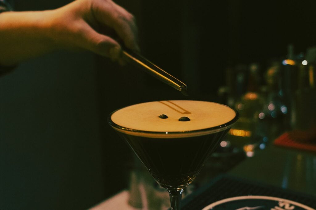 coffee-shop-ambiance coffee-shop-ambiance